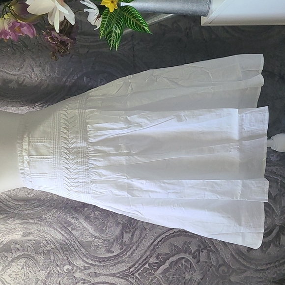 Ninety 100% cotton white skirt - Picture 4 of 11